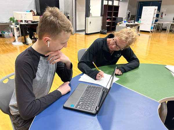 ms. jen tutoring student in math at west michigan virtual academy